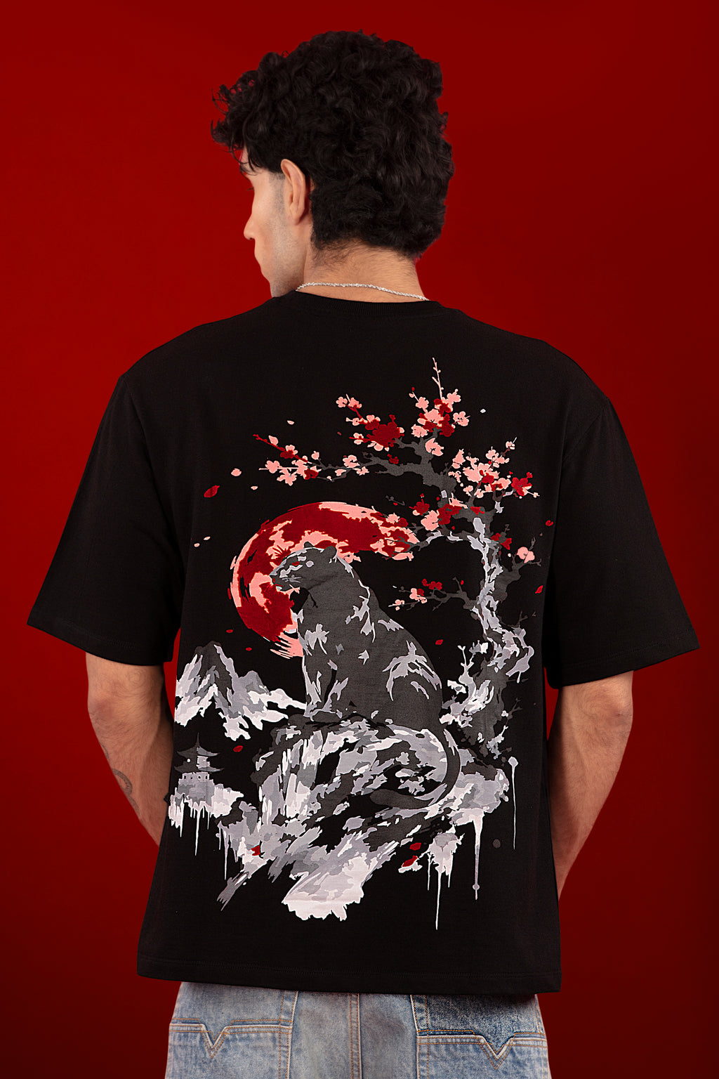 CRIMSON HOWL